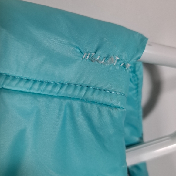 3/$15 Aeropostle Blue Zip Up Puff Vest Medium - Picture 3 of 8